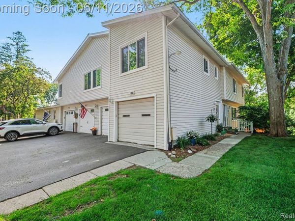 838 Corners Court, Orion Twp, MI 48362