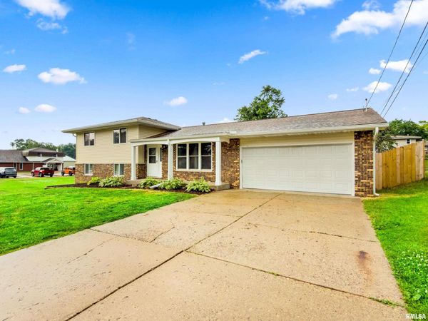 4922 PFEIFFER Road, Bartonville, IL 61607