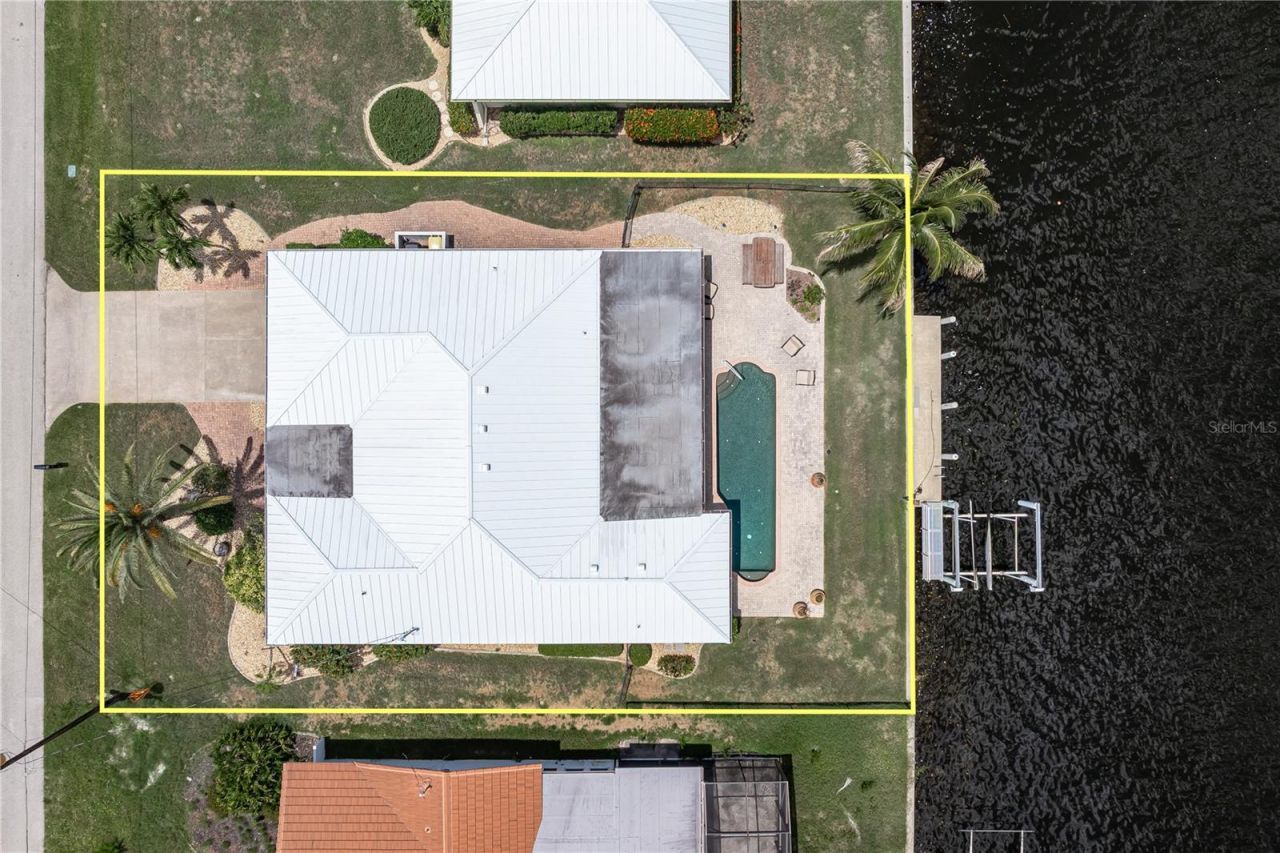 2211 Palm Tree Drive , Punta Gorda, FL 33950 Photo