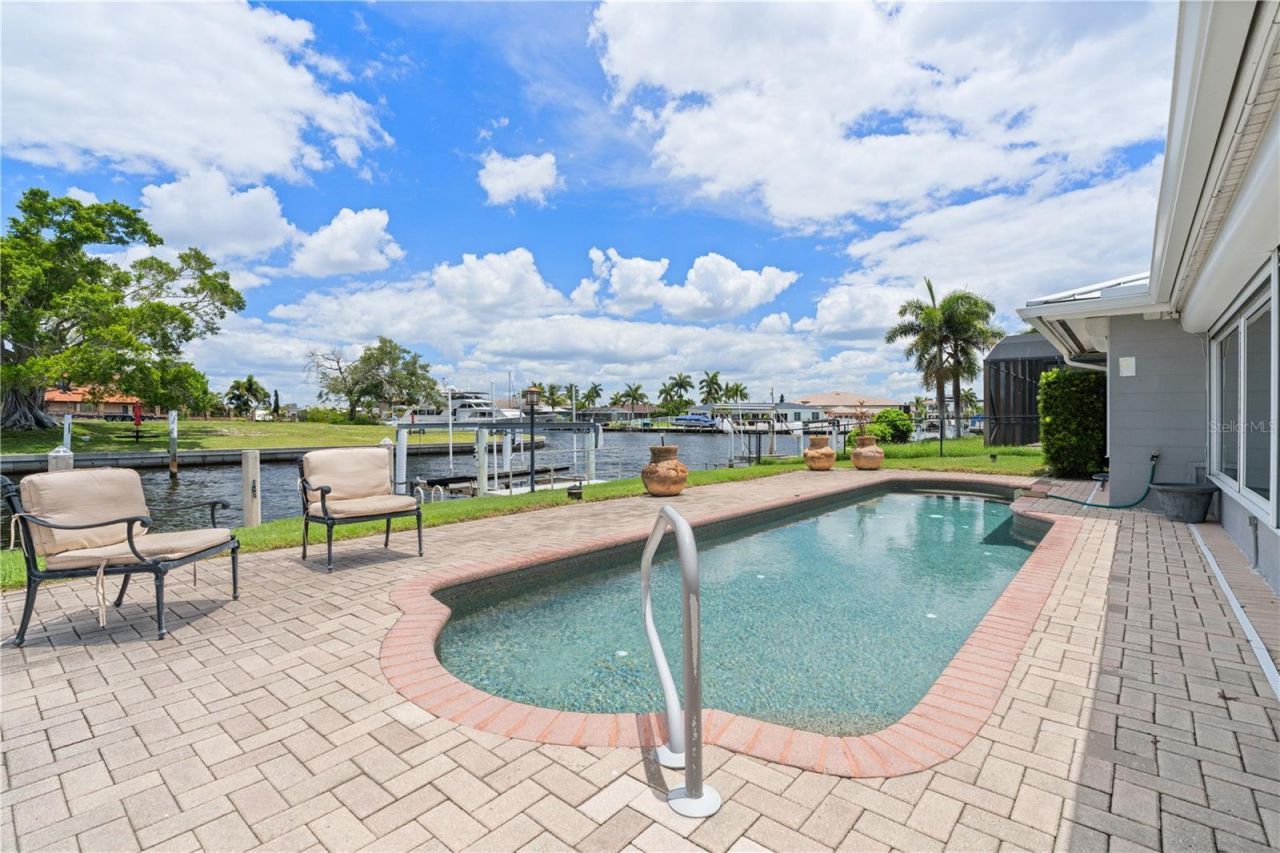 2211 Palm Tree Drive , Punta Gorda, FL 33950 Photo