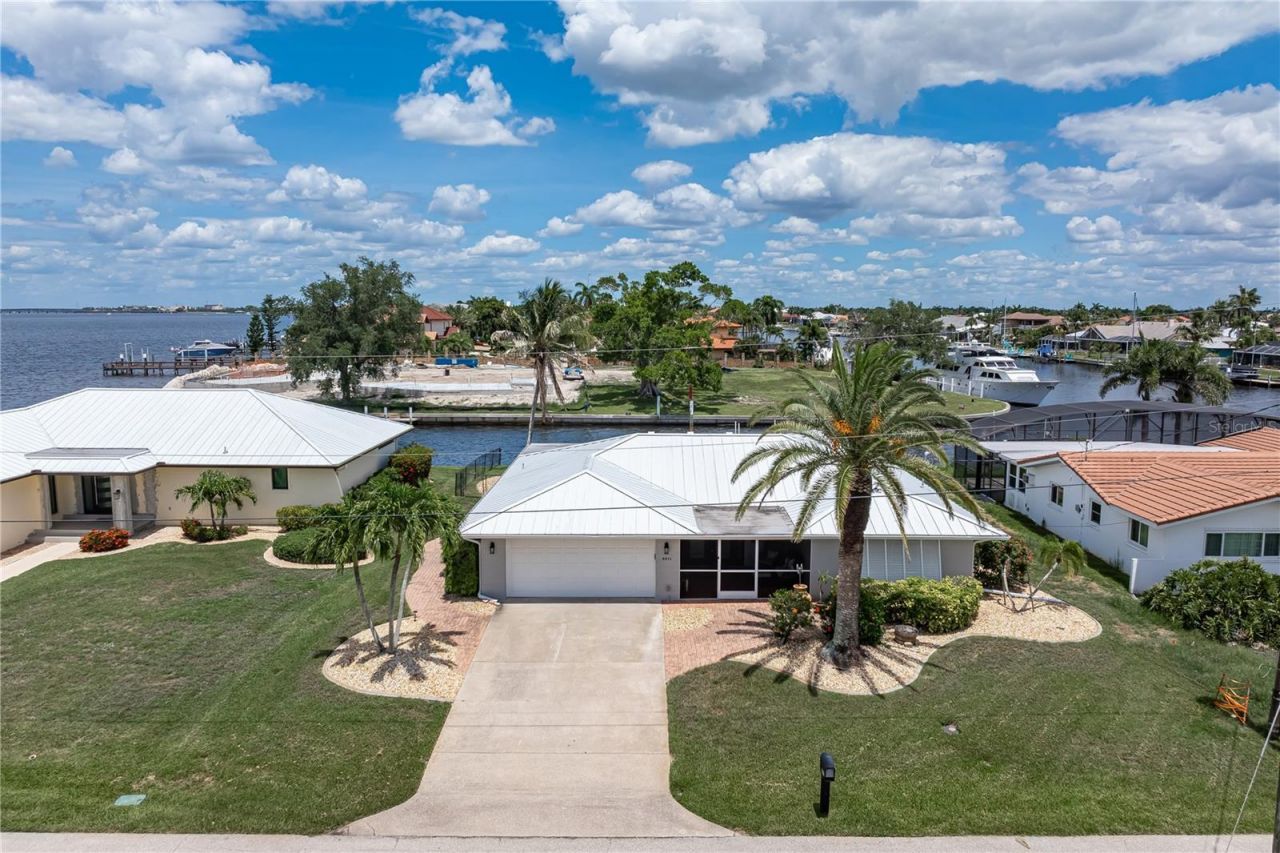 2211 Palm Tree Drive , Punta Gorda, FL 33950 Photo