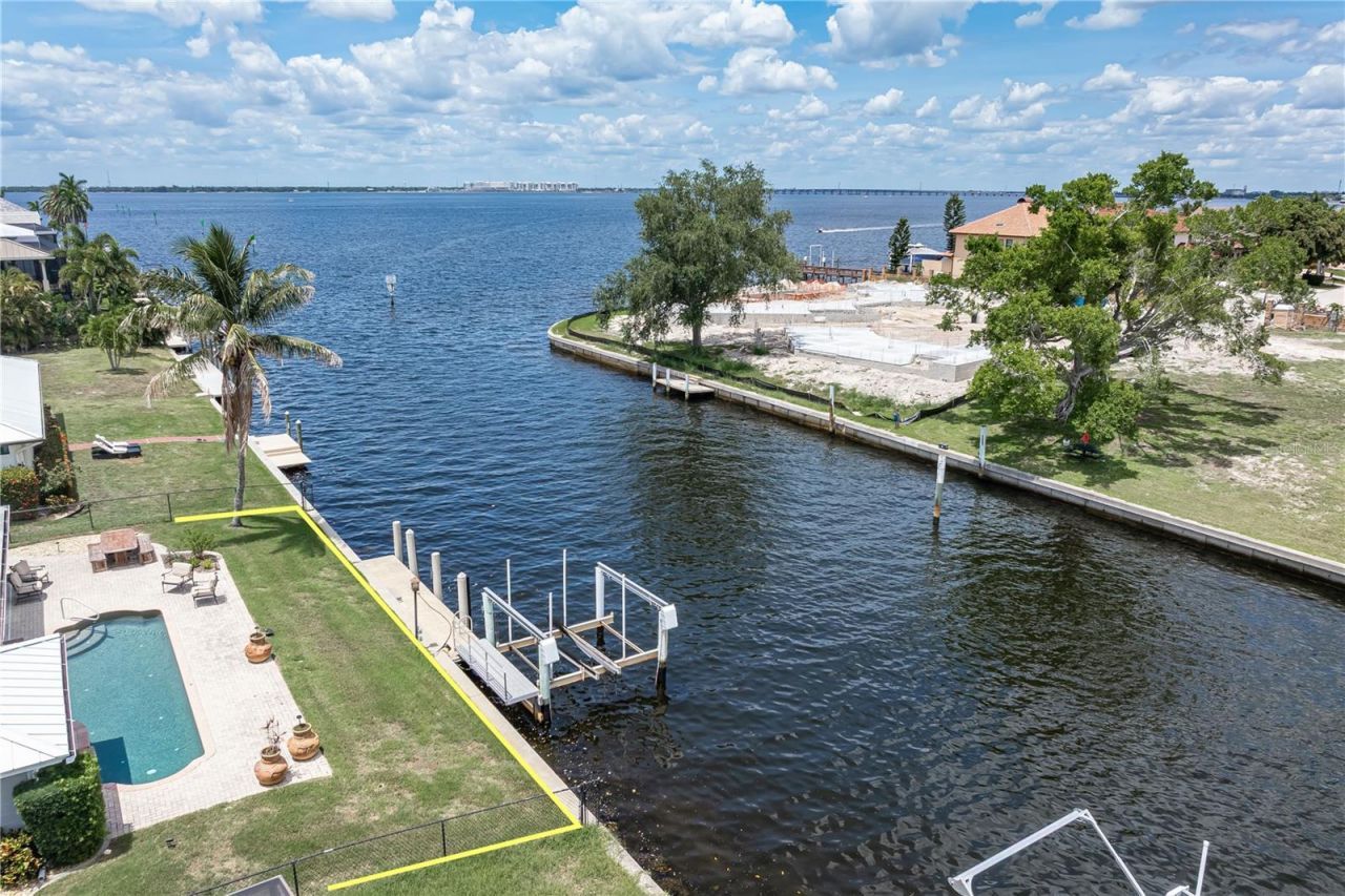 2211 Palm Tree Drive , Punta Gorda, FL 33950 Photo