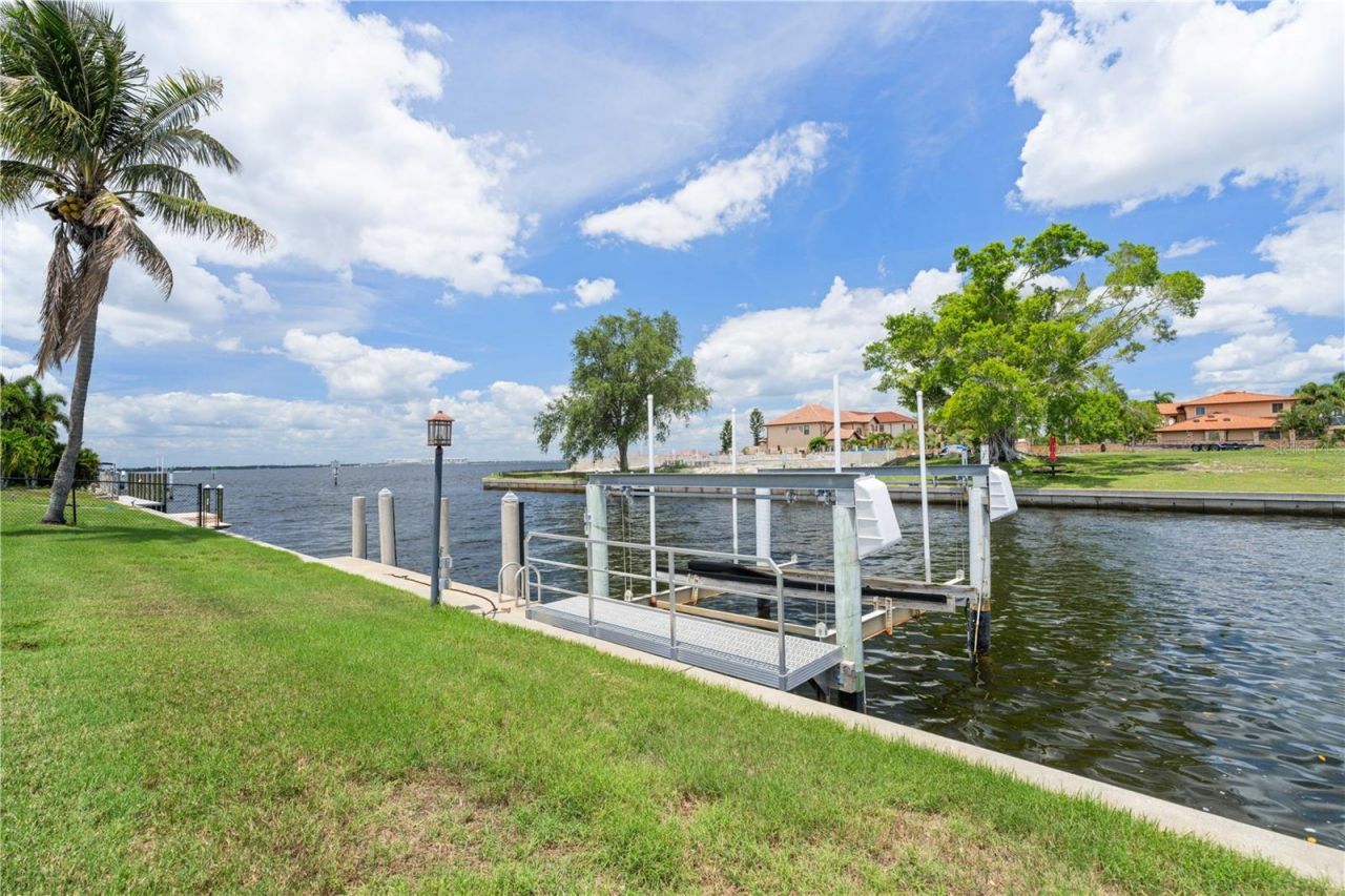 2211 Palm Tree Drive , Punta Gorda, FL 33950 Photo