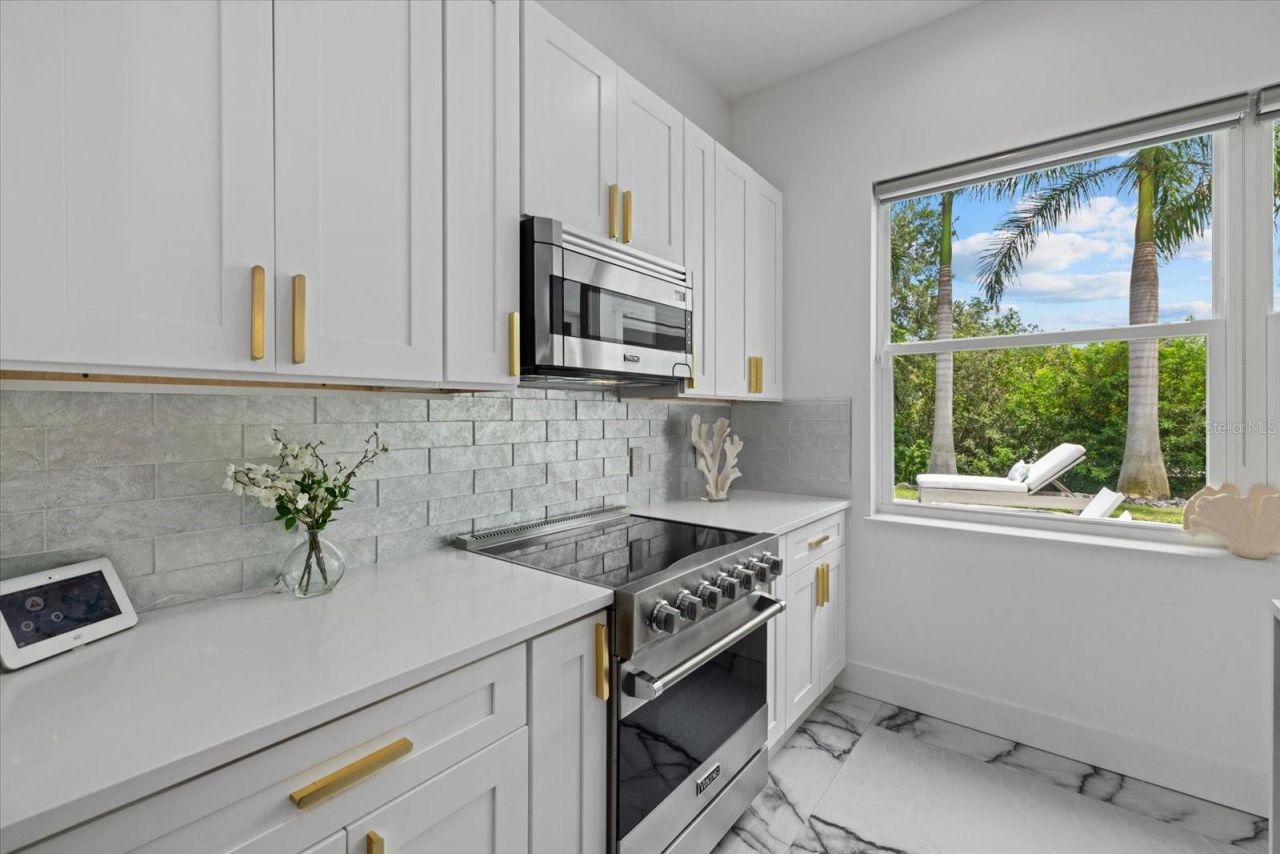 811 30th Court E, Bradenton, FL 34208 Photo