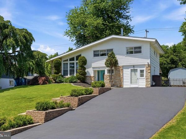 56 RED ROWAN LANE, PLYMOUTH MEETING, PA 19462