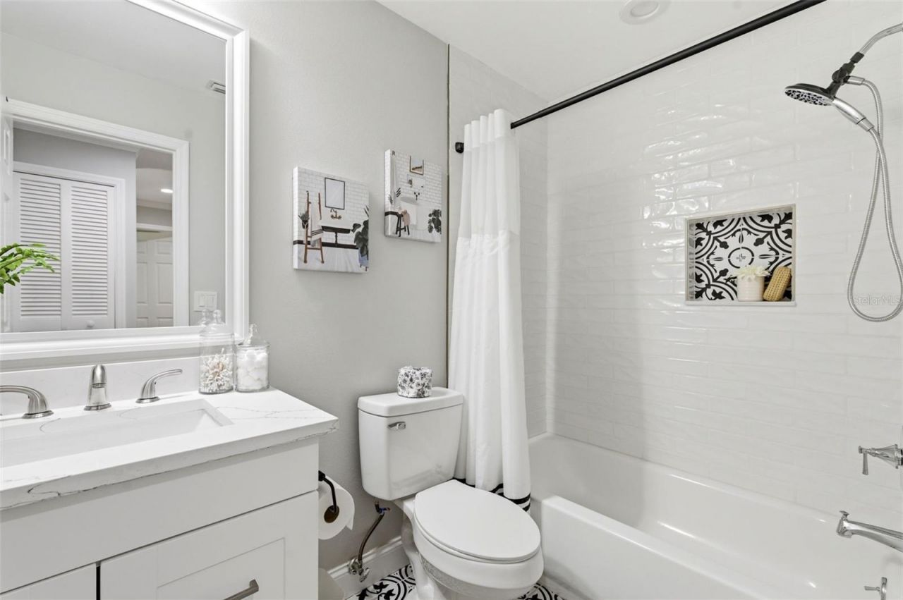 5475 Chanteclaire , Unit 58, Sarasota, FL 34235 Photo
