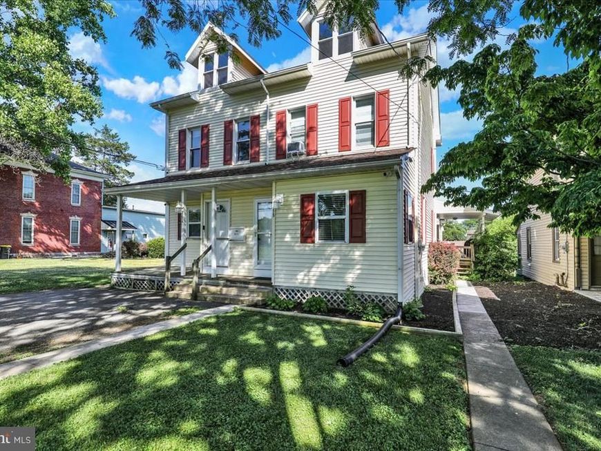 225 N Church Street, Robesonia, PA 19551 Main Photo