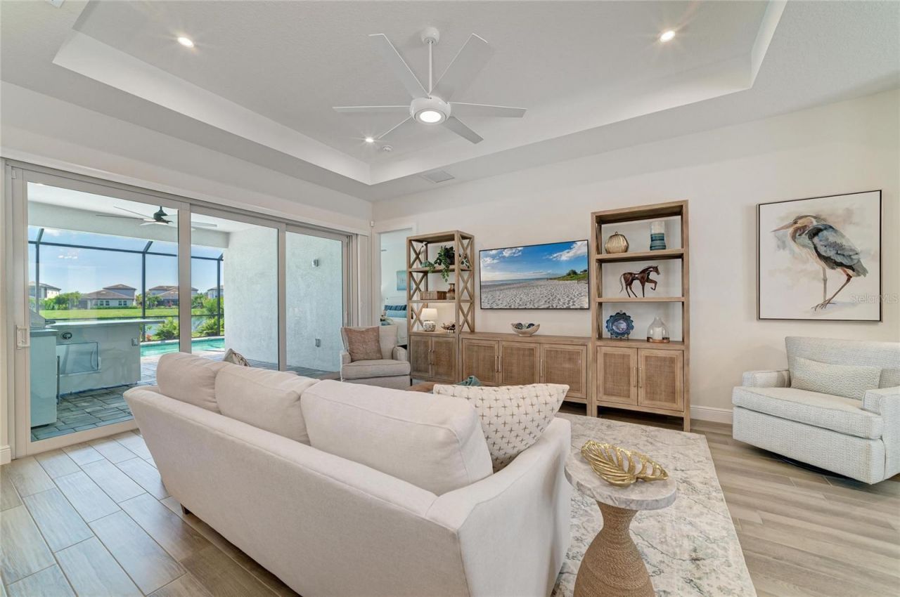 8533 Beechlake Court , Sarasota, FL 34240 Photo