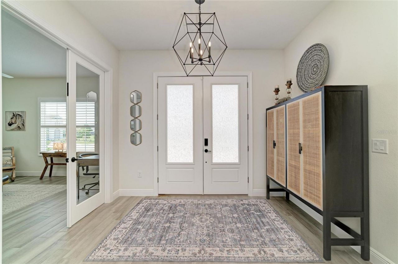 8533 Beechlake Court , Sarasota, FL 34240 Photo