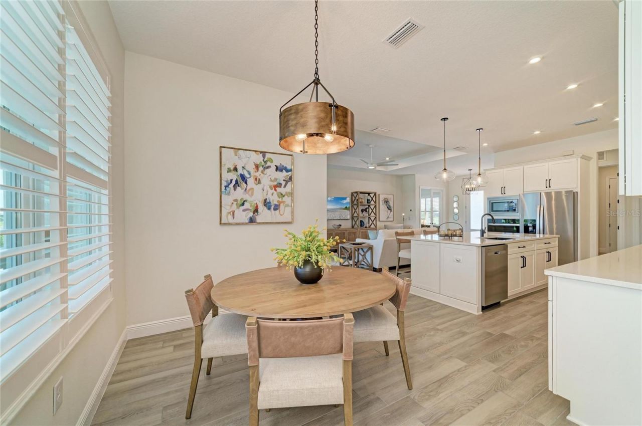 8533 Beechlake Court , Sarasota, FL 34240 Photo