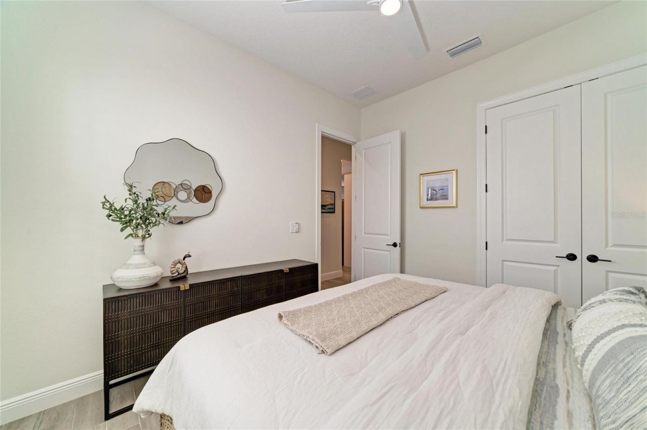 8533 Beechlake Court , Sarasota, FL 34240 Photo