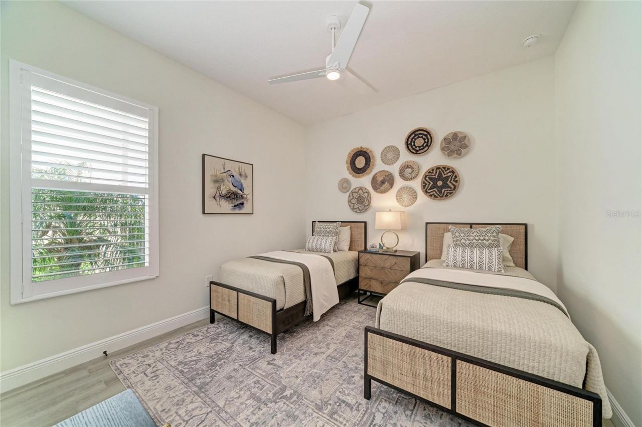 8533 Beechlake Court , Sarasota, FL 34240 Photo
