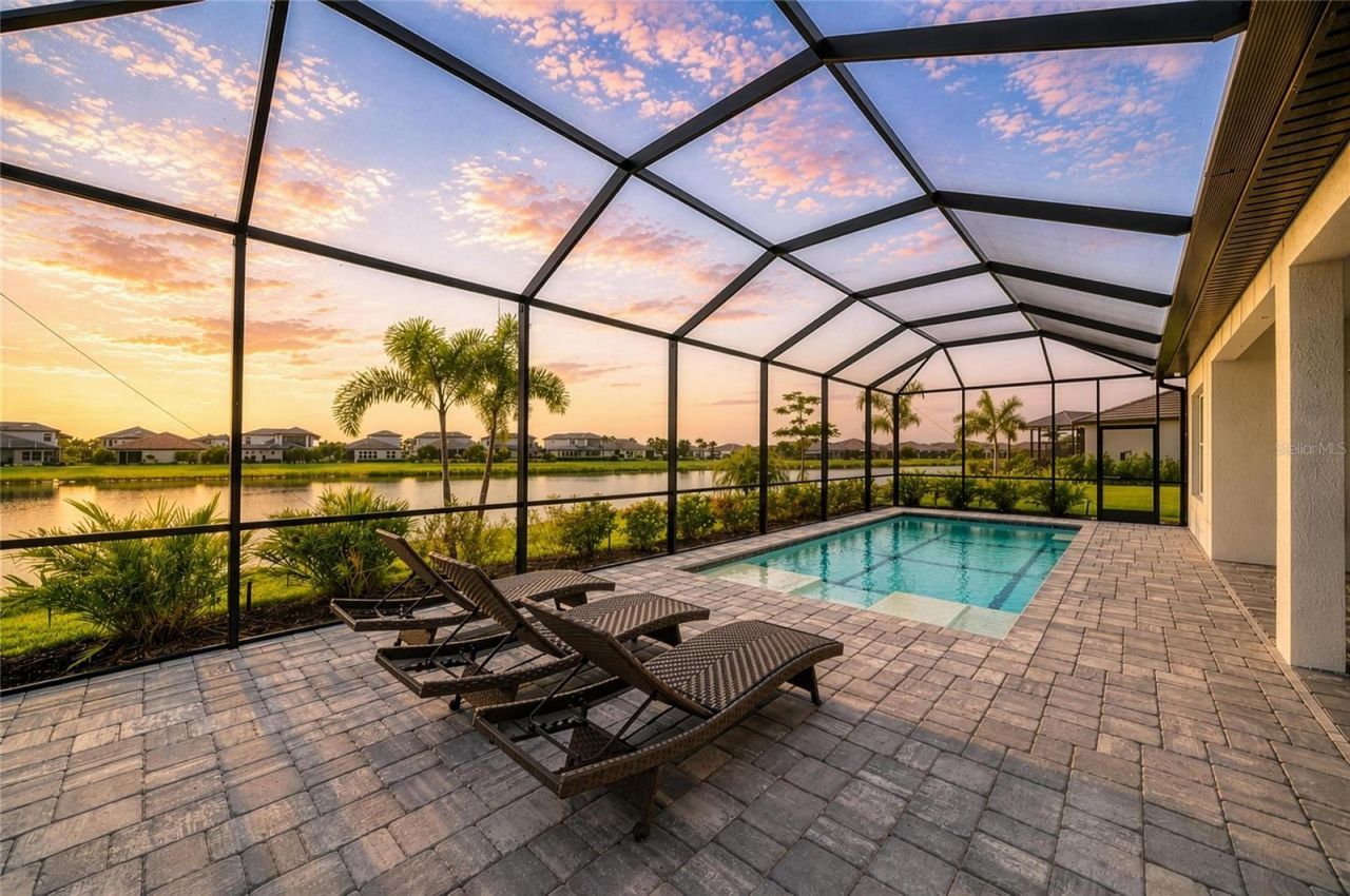 8533 Beechlake Court , Sarasota, FL 34240 Photo