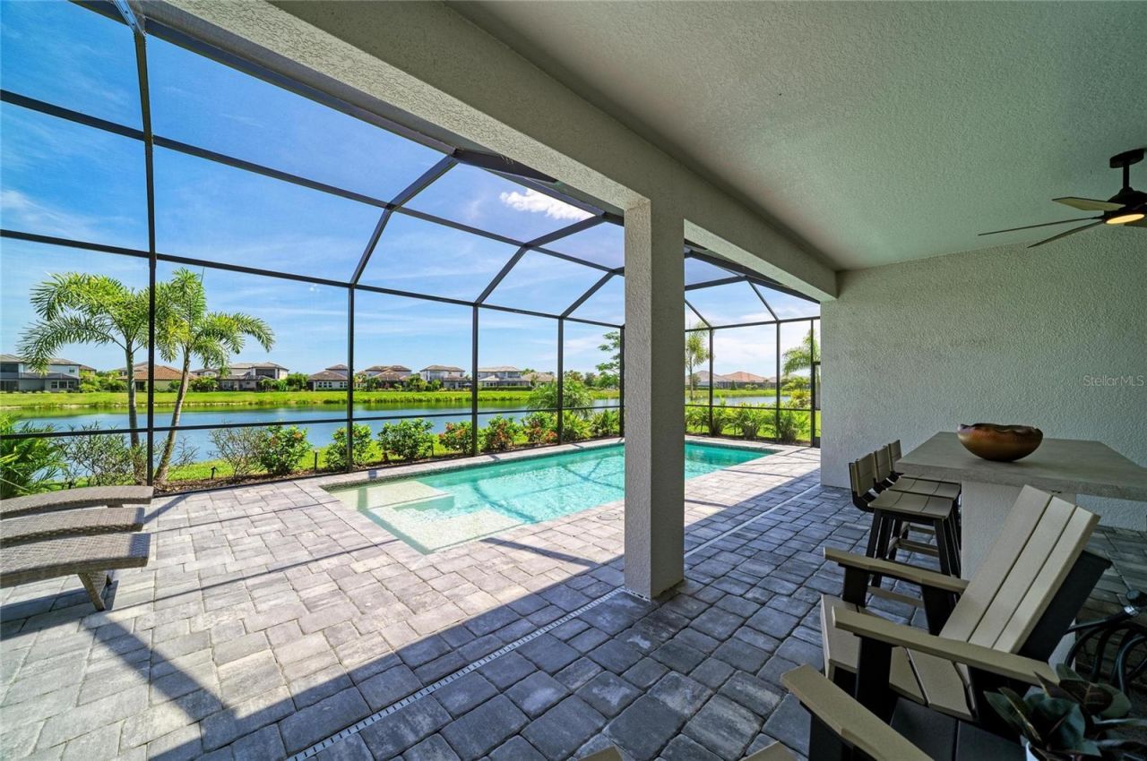 8533 Beechlake Court , Sarasota, FL 34240 Photo