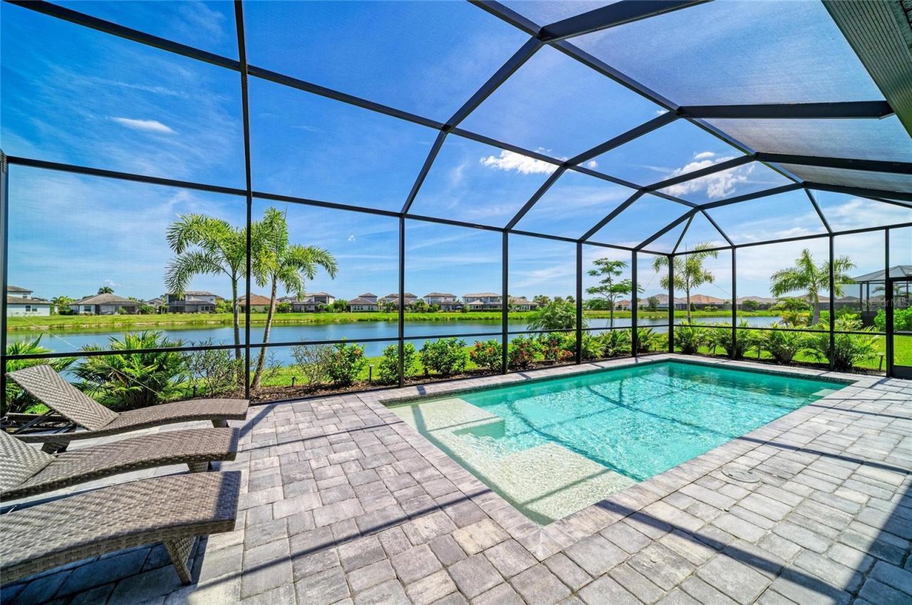 8533 Beechlake Court , Sarasota, FL 34240 Photo