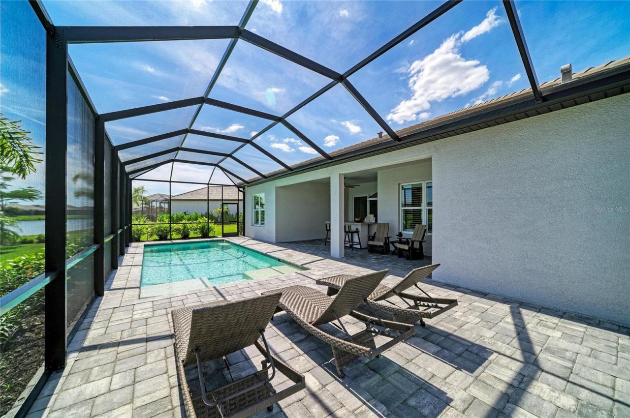 8533 Beechlake Court , Sarasota, FL 34240 Photo