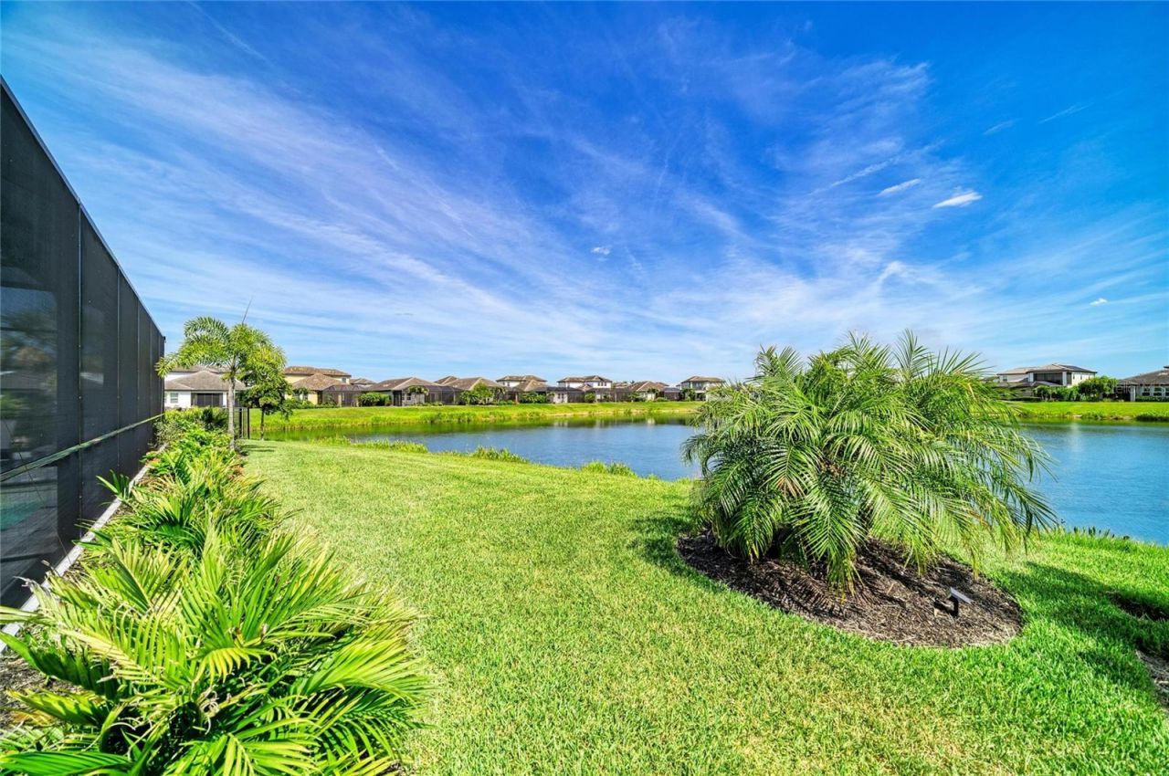 8533 Beechlake Court , Sarasota, FL 34240 Photo