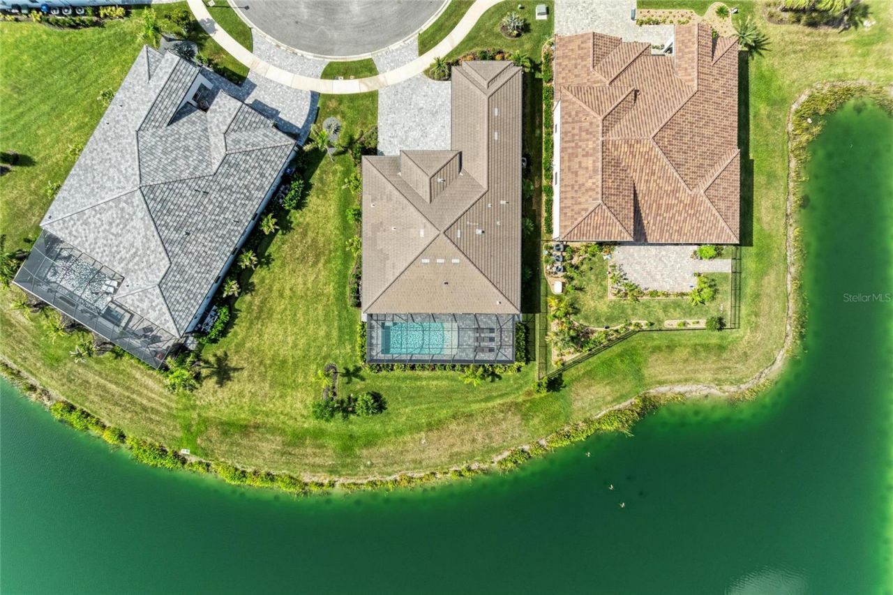 8533 Beechlake Court , Sarasota, FL 34240 Photo