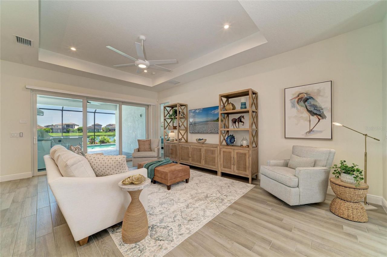 8533 Beechlake Court , Sarasota, FL 34240 Photo