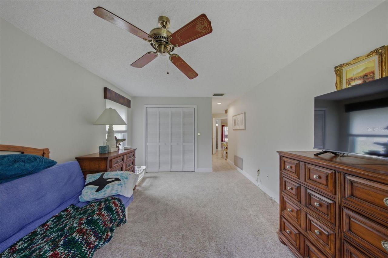 709 Grovewood Lane, Largo, FL 33770 Photo