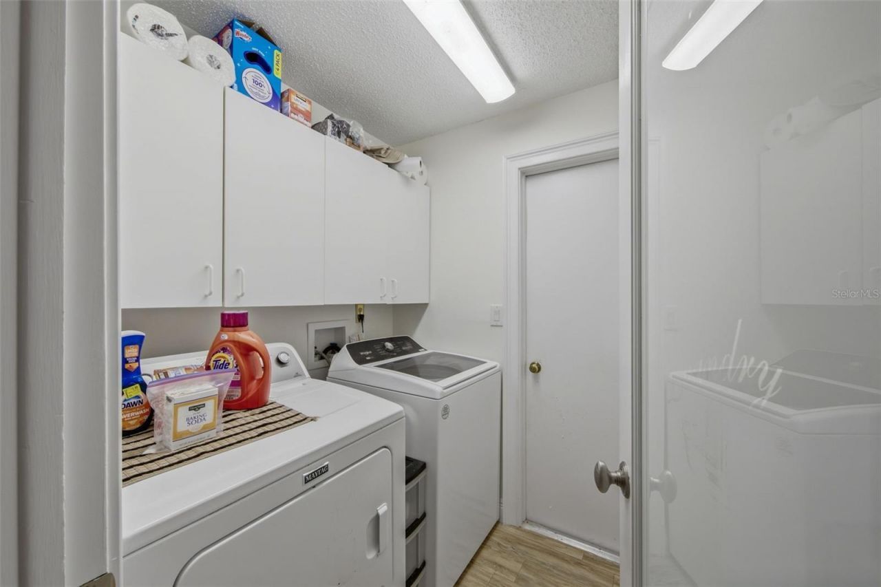 709 Grovewood Lane, Largo, FL 33770 Photo