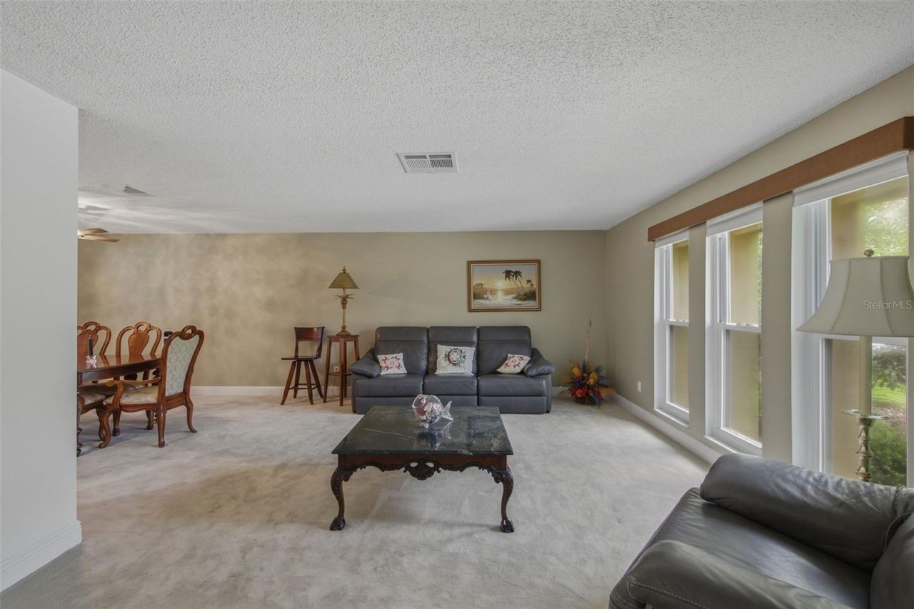 709 Grovewood Lane, Largo, FL 33770 Photo