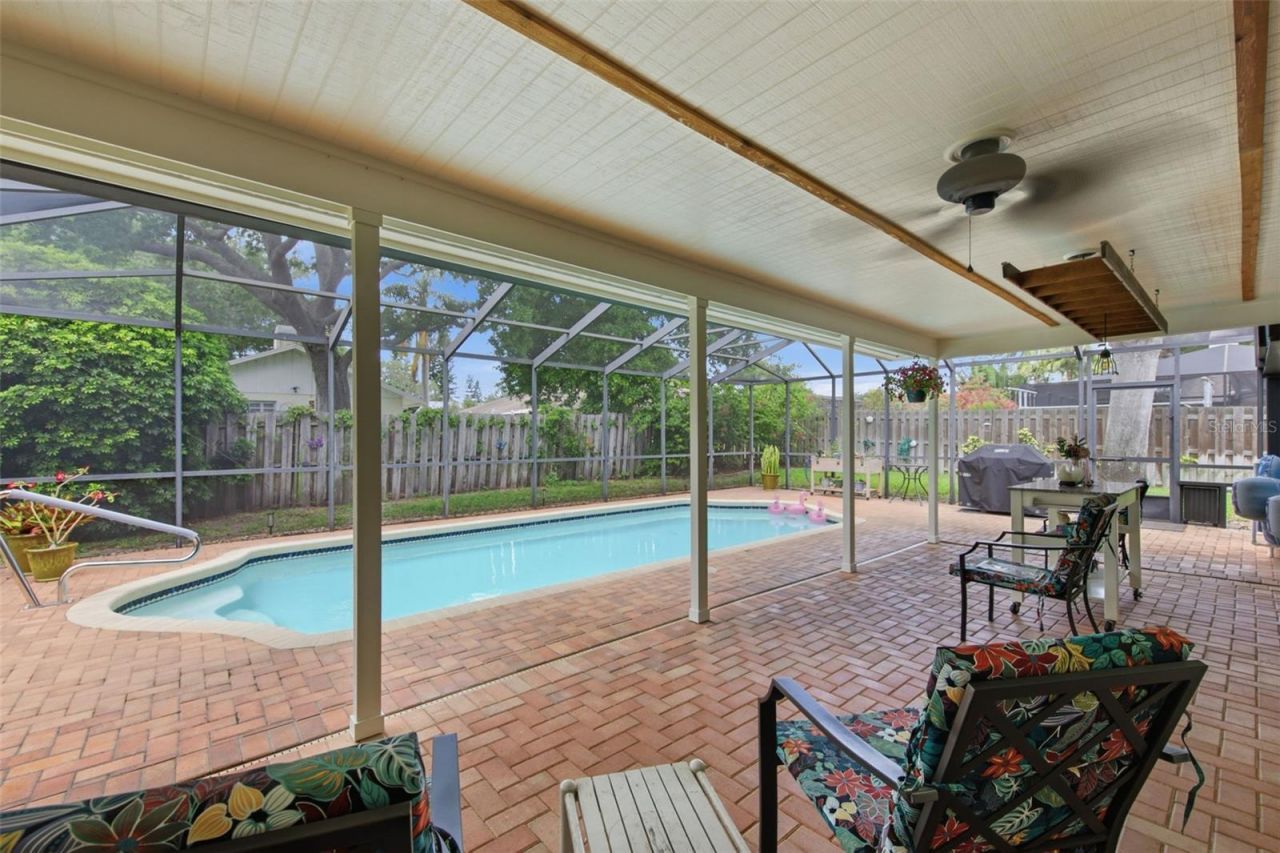 709 Grovewood Lane, Largo, FL 33770 Photo