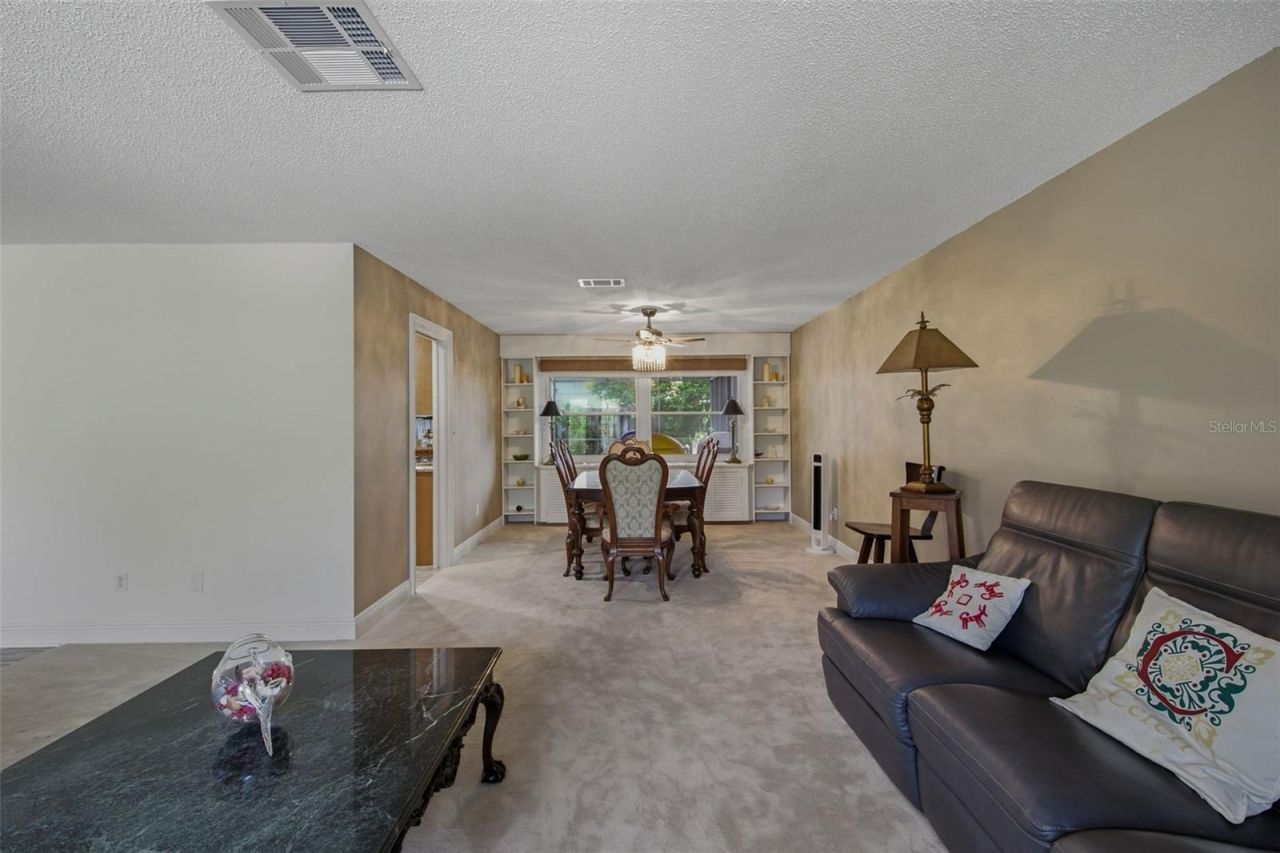 709 Grovewood Lane, Largo, FL 33770 Photo