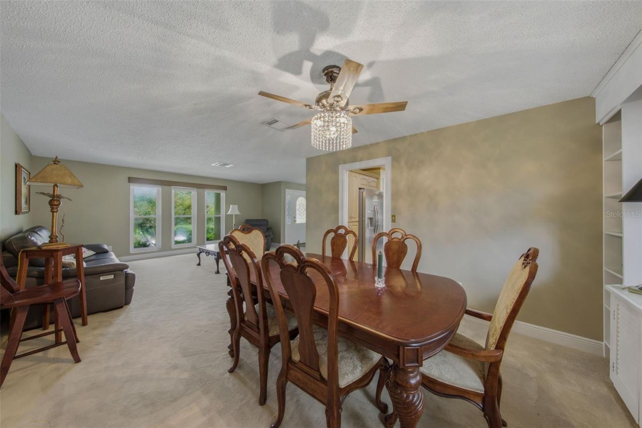 709 Grovewood Lane, Largo, FL 33770 Photo