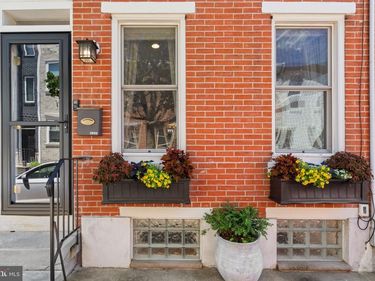2050 SAINT ALBANS STREET, PHILADELPHIA, PA 19146