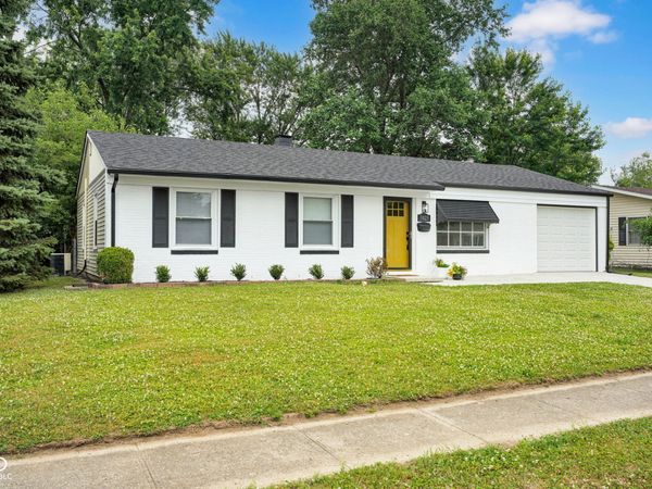 3025 Lucas Way , Columbus, IN 47203