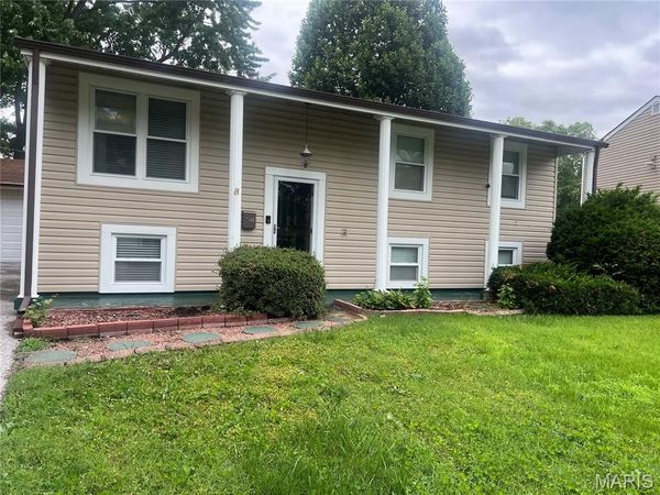 2580 Morningside Drive, Florissant, MO 63031
