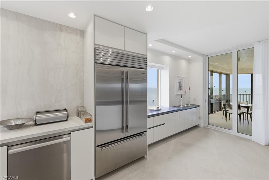8665 Bay Colony Dr, Unit 2001, Naples, FL 34108 Photo