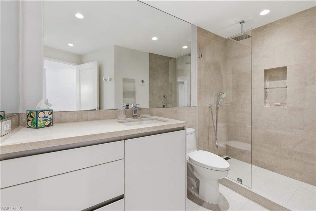 8665 Bay Colony Dr, Unit 2001, Naples, FL 34108 Photo