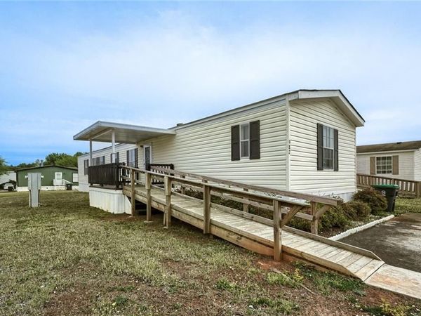 982 Cottonwood Lane, Hampton, GA 30228