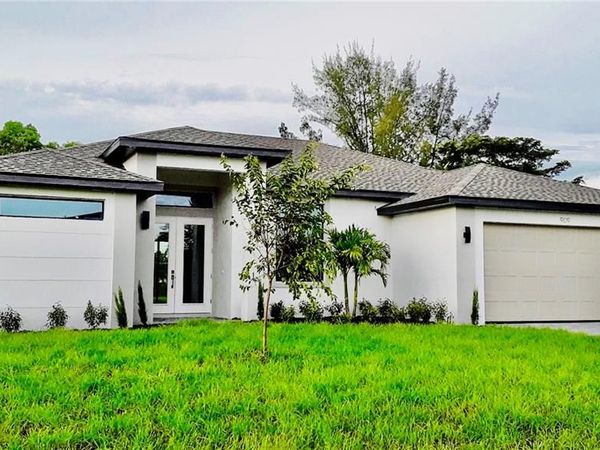 3911 22nd ST SW, LEHIGH ACRES, FL 33976