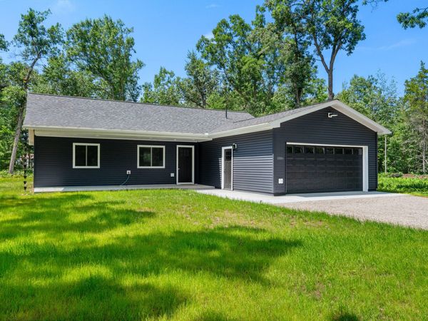 6084 Berry Lane, Indian River, MI 49749