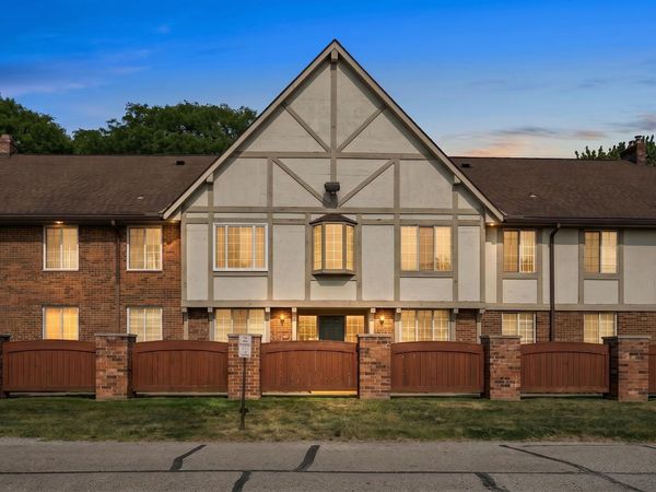 30200 Southfield Road, Southfield, MI 48076