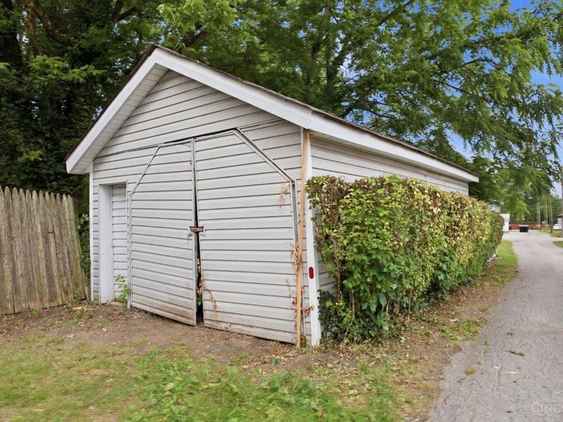 306 S Pleasant Street, Georgetown, OH 45121 Photo 7