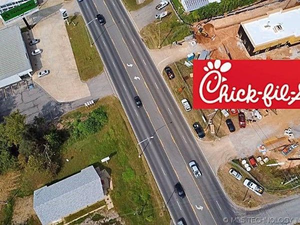 2602 S Muskogee Avenue , Tahlequah, OK 74464