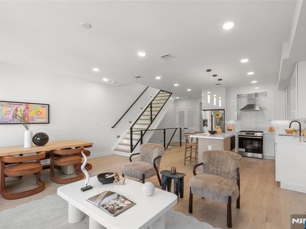 99 Van Horne Street 2, Unit 2, JERSEY CITY, NJ 07304