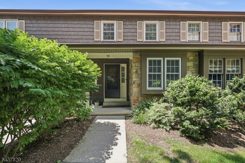 58 Oriole Dr, Allamuchy, NJ 07840 Main Photo