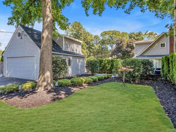 29 Aspen Road , Kings Park, NY 11754