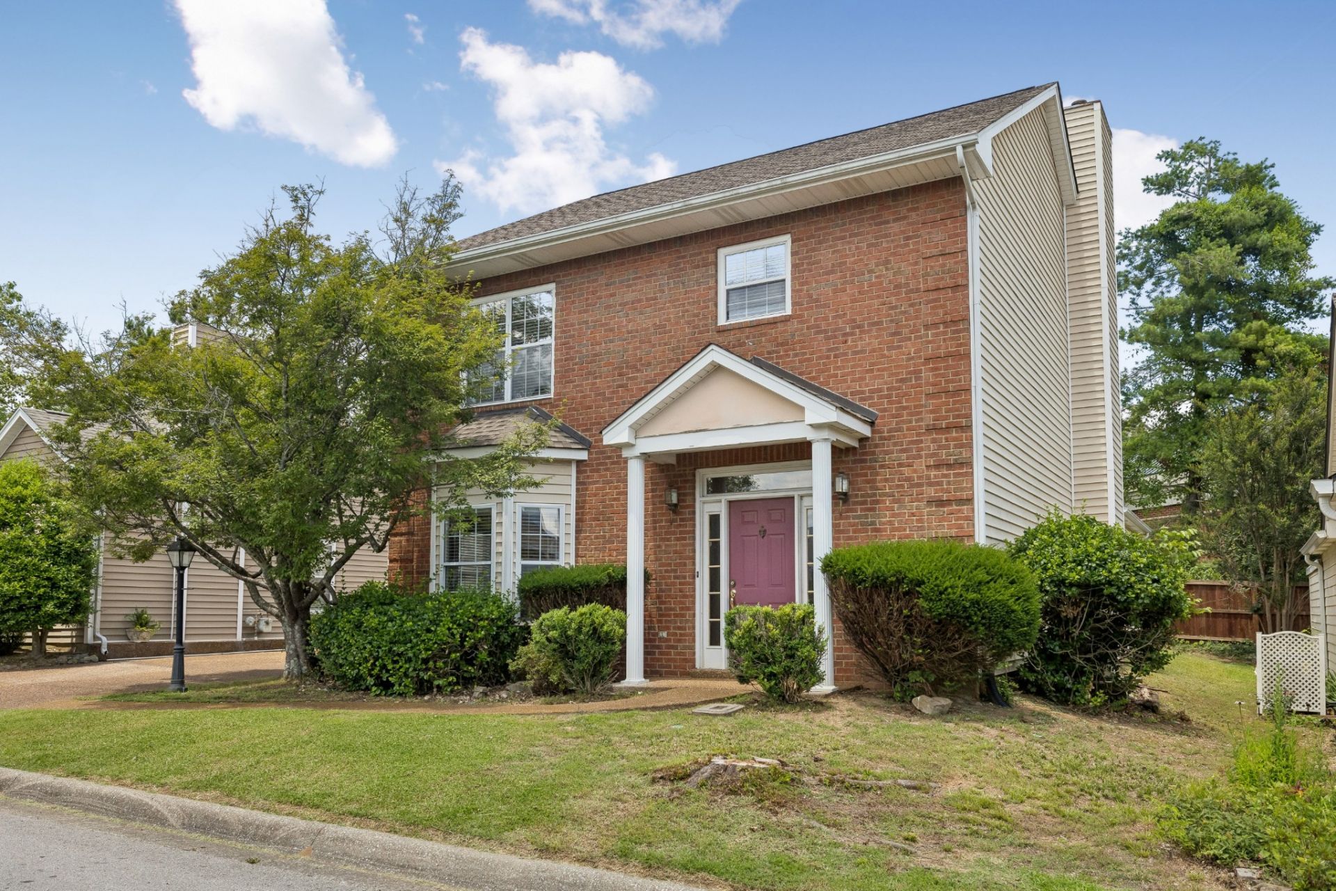 2037 Roderick Cir, Franklin, TN 37064 Main Photo
