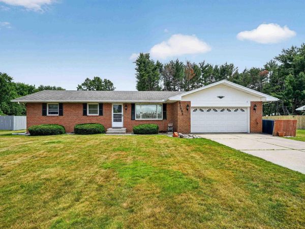 51882 Cheryl Drive, Granger, IN 46530