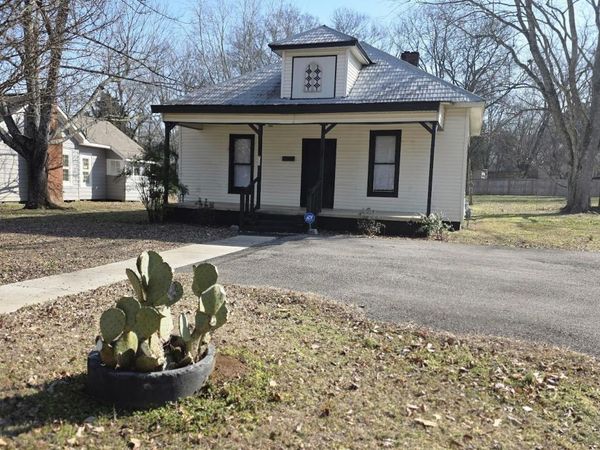 713 W Washington Street, Athens, AL 35611