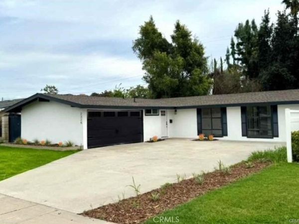 2324 W Palm Avenue, Orange, CA 92868