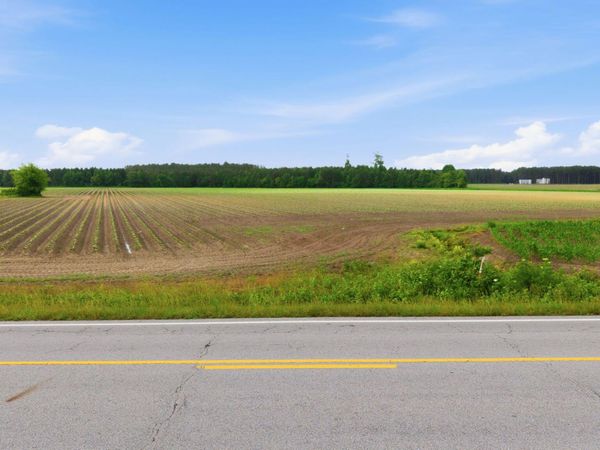 2364 Nc 102 E, Ayden, NC 28513