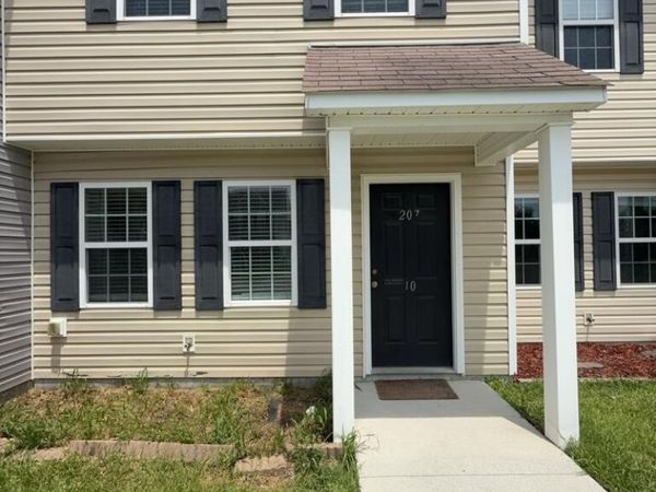 207 Lanieve Court , Unit 10, Hubert, NC 28539