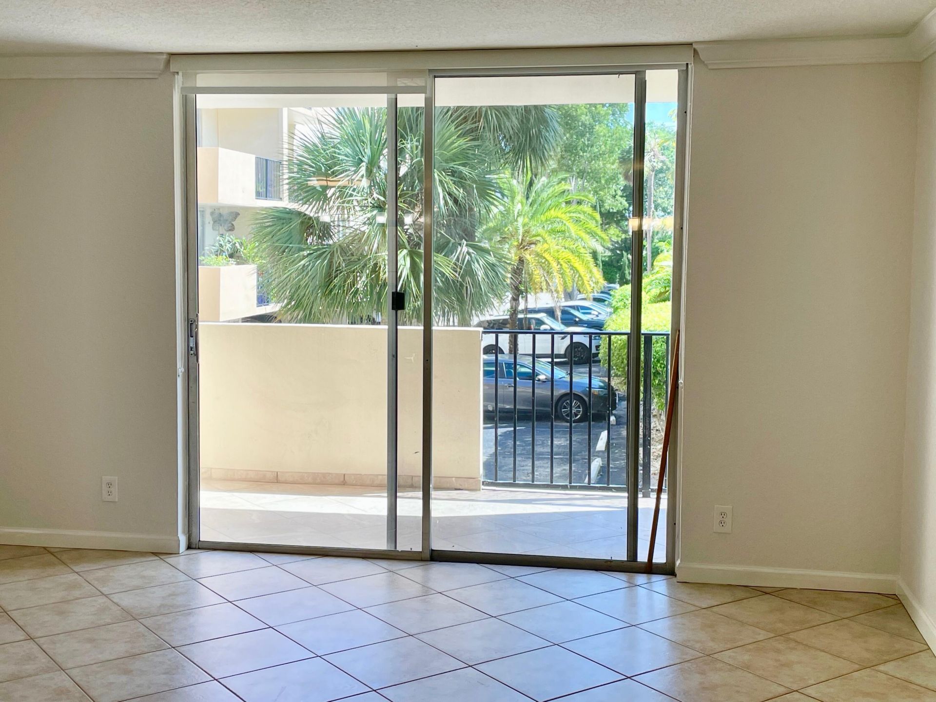 1000 Spanish River Road, Unit 2n, Boca Raton, FL 33432 Photo